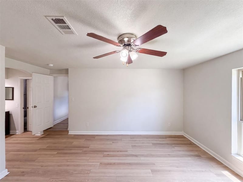 220 Grand Meadow Drive, Fort Worth TX 76108 - Photo 11