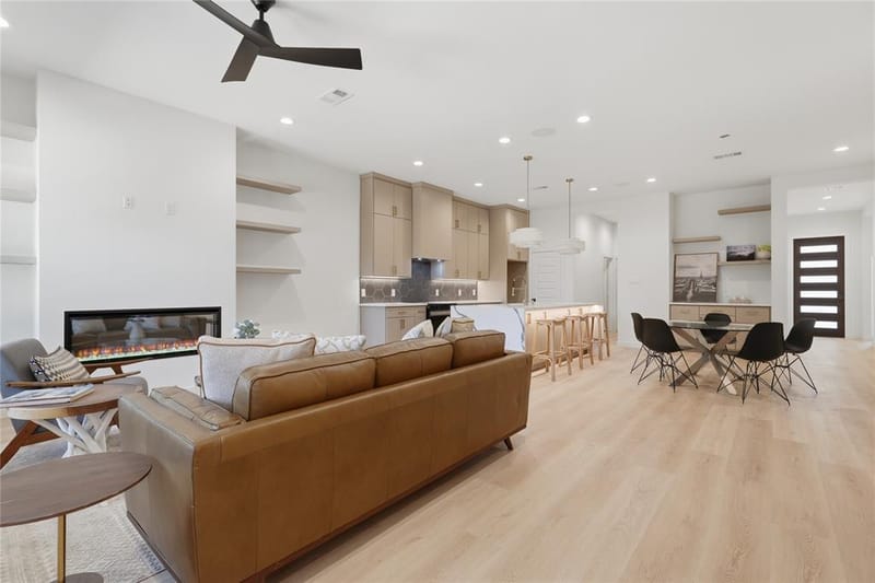 1327 E Waco Avenue, Dallas TX 75216 - Photo 16