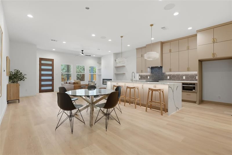 1327 E Waco Avenue, Dallas TX 75216 - Photo 12