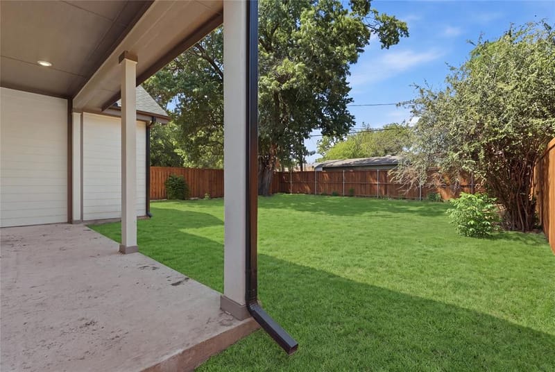 1327 E Waco Avenue, Dallas TX 75216 - Photo 26