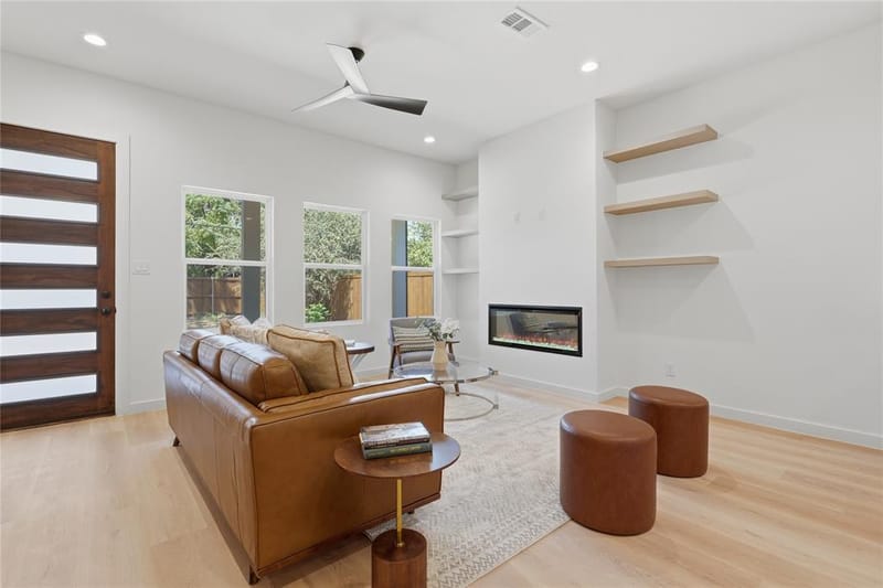 1327 E Waco Avenue, Dallas TX 75216 - Photo 15
