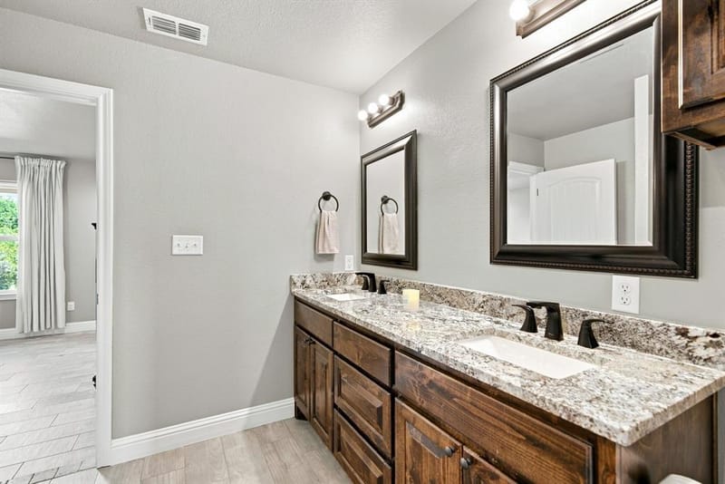 5101 Santa Fe Street, Granbury TX 76048 - Photo 17