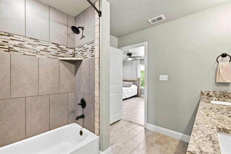 5101 Santa Fe Street, Granbury TX 76048 - Photo 18
