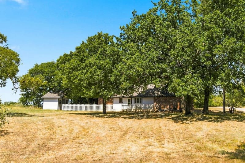 31003 Doe Run Court, Whitney TX 76692 - Photo 26