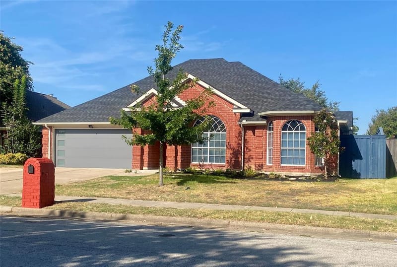 7659 Crosstimbers Lane, North Richland Hills TX 76182
