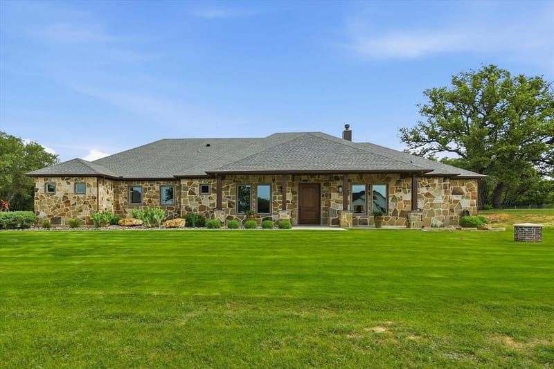 321 Arborview Drive, Weatherford TX 76088 - Photo 3