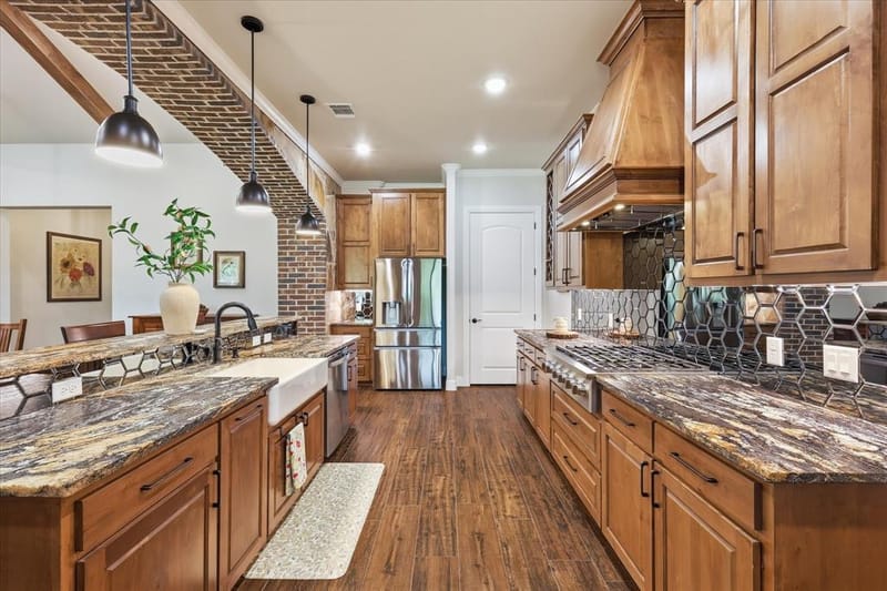 321 Arborview Drive, Weatherford TX 76088 - Photo 9
