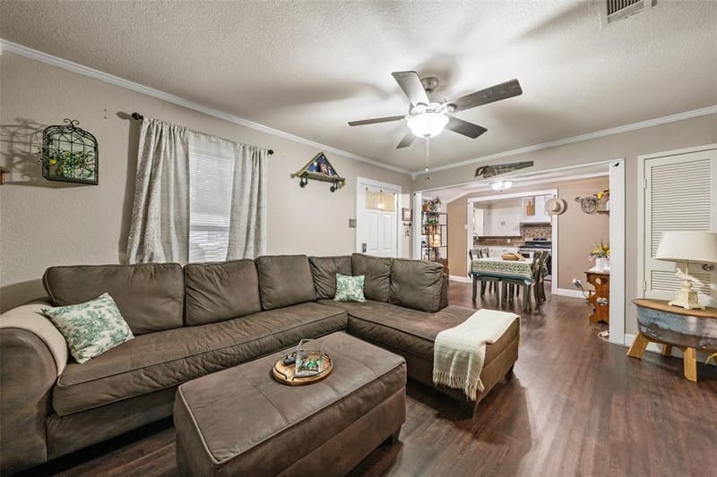 4010 Windsor Avenue, Waco TX 76708 - Photo 2