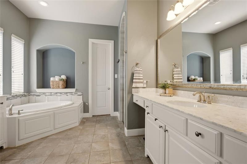 7124 Comal Drive, Irving TX 75039 - Photo 6
