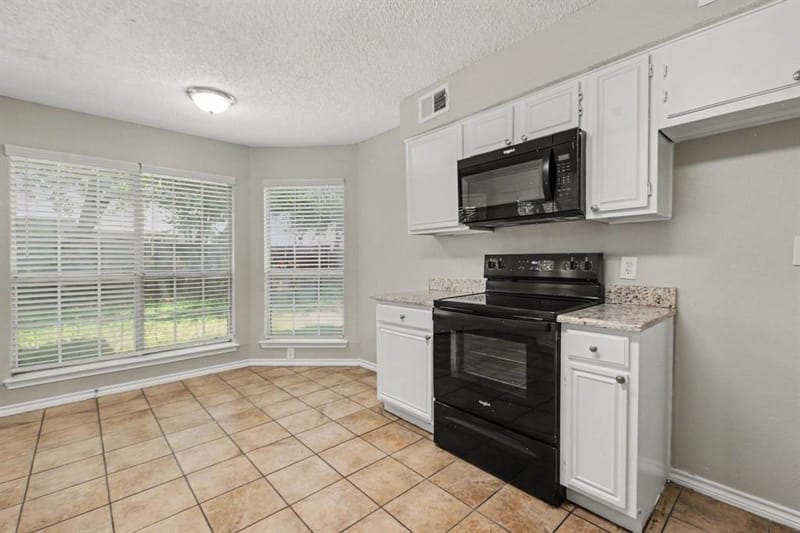 4721 Waterway Drive N, Fort Worth TX 76137 - Photo 7