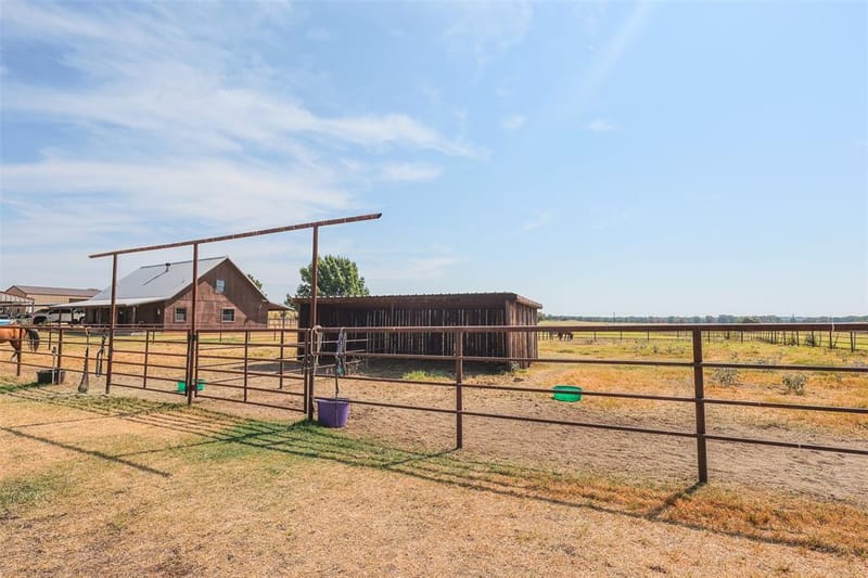 1108 County Road 4360, Decatur TX 76234 - Photo 27