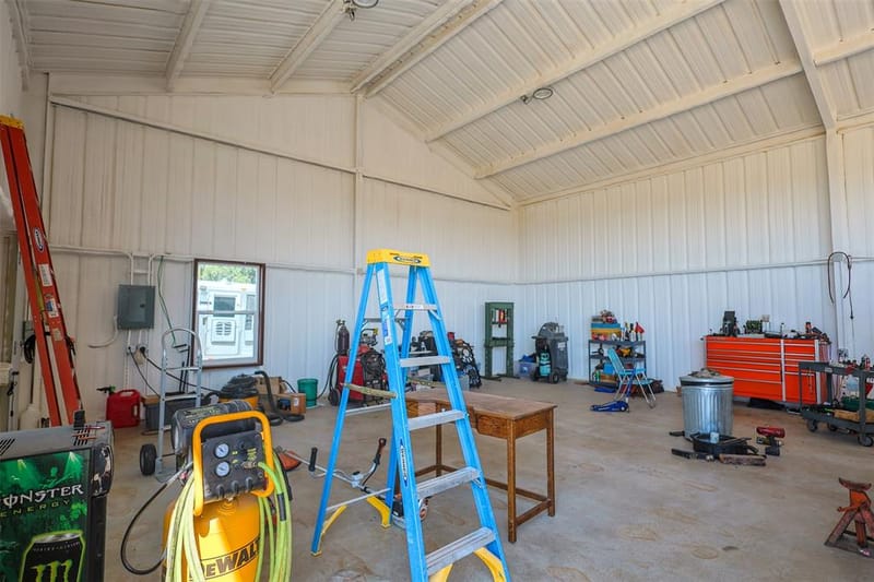 1108 County Road 4360, Decatur TX 76234 - Photo 30
