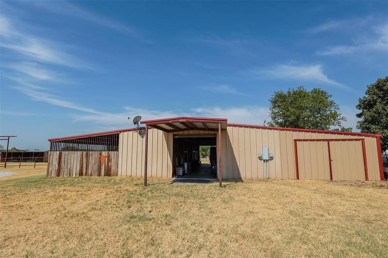 1108 County Road 4360, Decatur TX 76234 - Photo 14