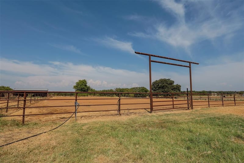 1108 County Road 4360, Decatur TX 76234 - Photo 21