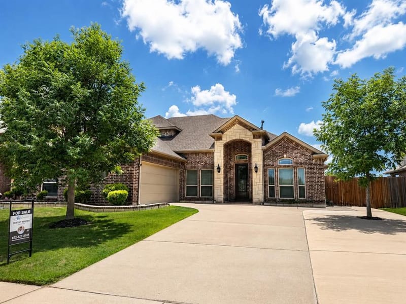 1410 Nighthawk Lane, Mansfield TX 76063