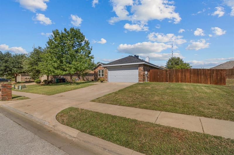 1608 Morin Drive, Denton TX 76207 - Photo 4