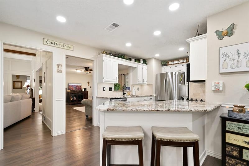 417 Stroud Lane, Garland TX 75043 - Photo 9