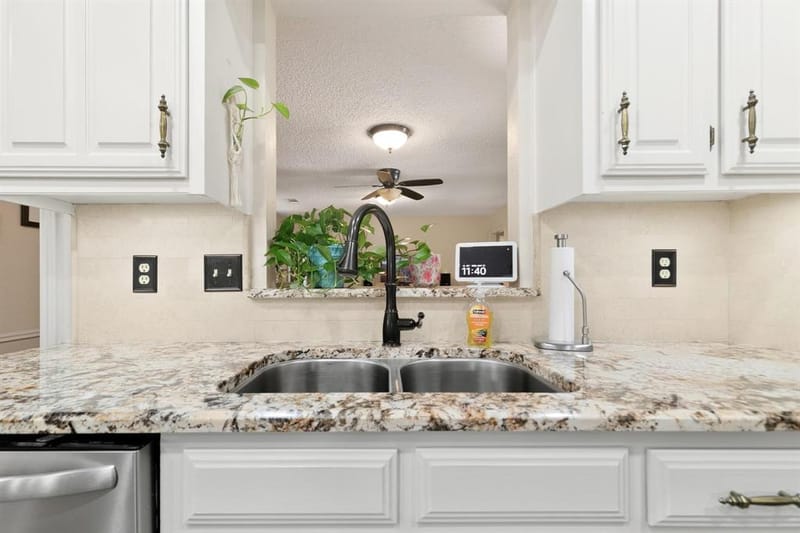 417 Stroud Lane, Garland TX 75043 - Photo 10