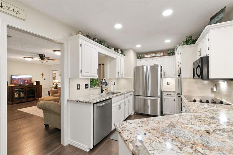 417 Stroud Lane, Garland TX 75043 - Photo 8