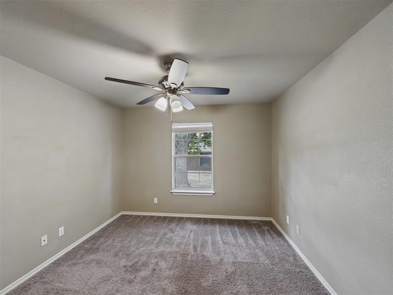 616 W Walcott Street, Pilot Point TX 76258 - Photo 23