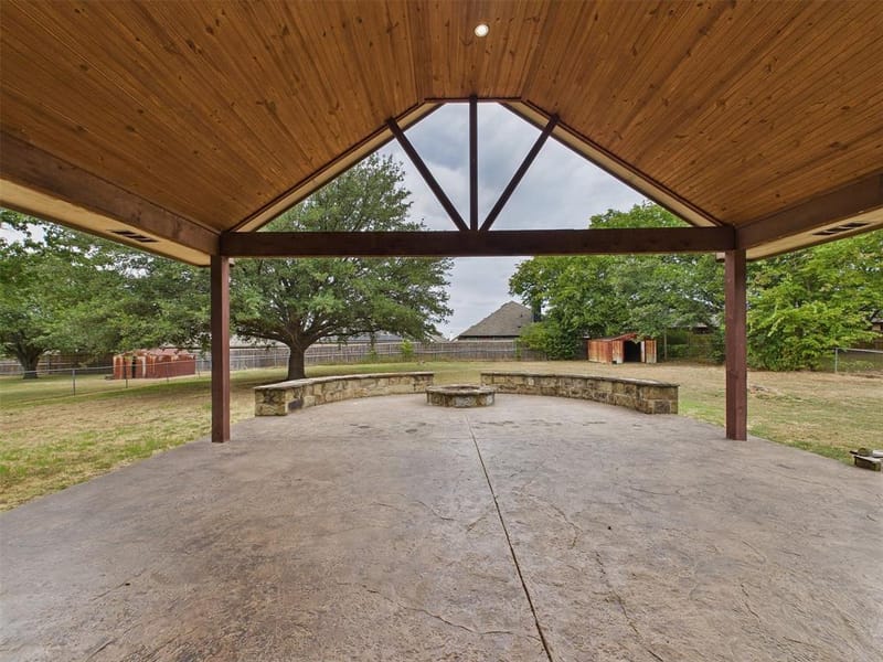 616 W Walcott Street, Pilot Point TX 76258 - Photo 33