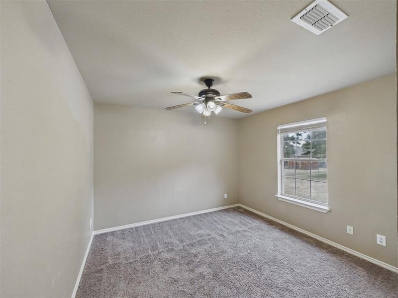 616 W Walcott Street, Pilot Point TX 76258 - Photo 29