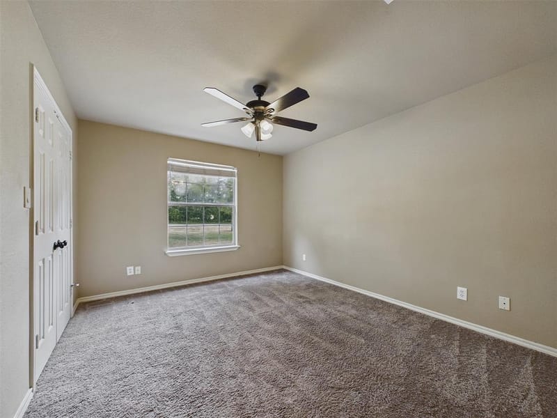 616 W Walcott Street, Pilot Point TX 76258 - Photo 25