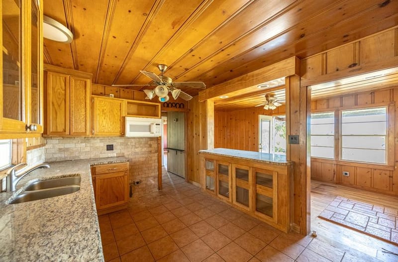 549 County Road 4699, Boyd TX 76023 - Photo 6