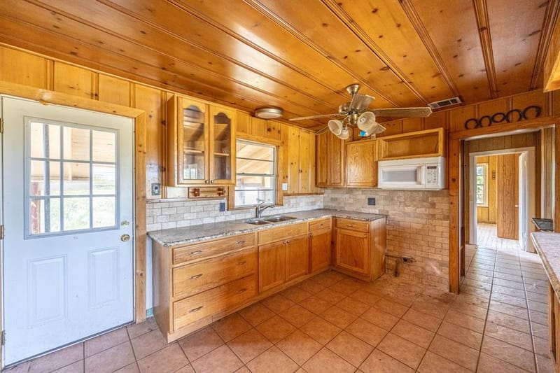 549 County Road 4699, Boyd TX 76023 - Photo 7