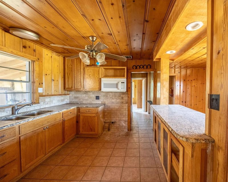 549 County Road 4699, Boyd TX 76023 - Photo 9