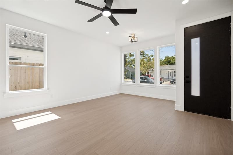 4000 Coolidge Street, Dallas TX 75215 - Photo 2