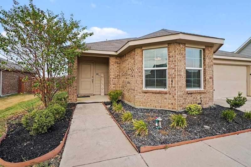 1512 Central Park Drive, Alvarado TX 76009 - Photo 7