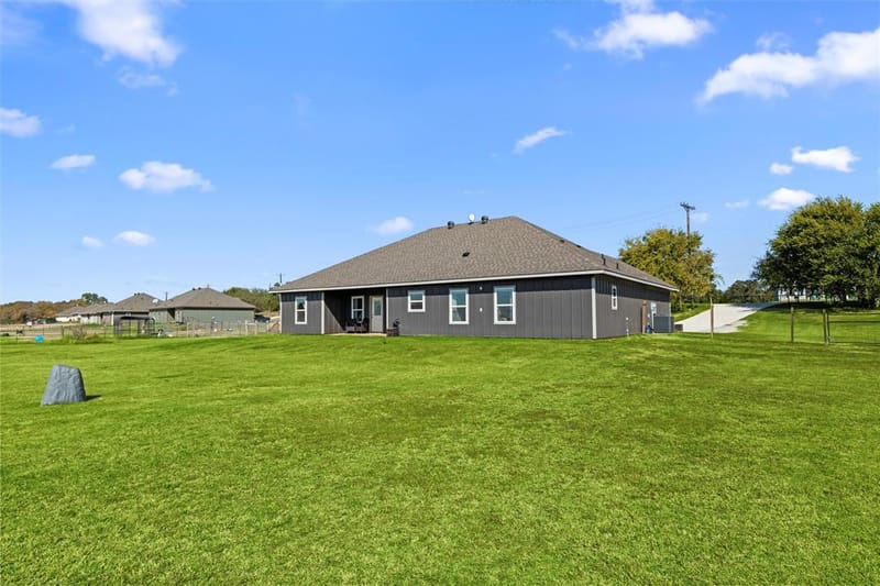431 Advance Road, Weatherford TX 76088 - Photo 38