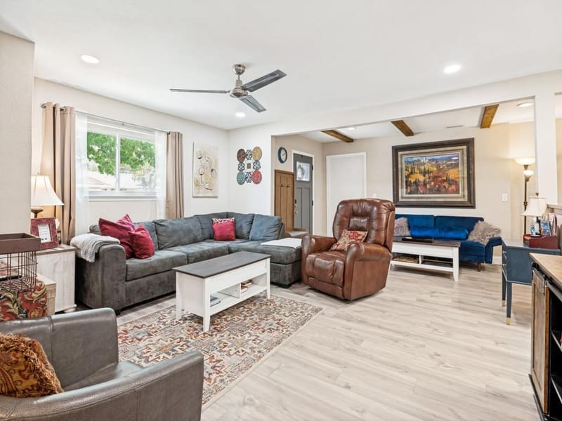 875 Lovers Lane, Grapevine TX 76051 - Photo 4