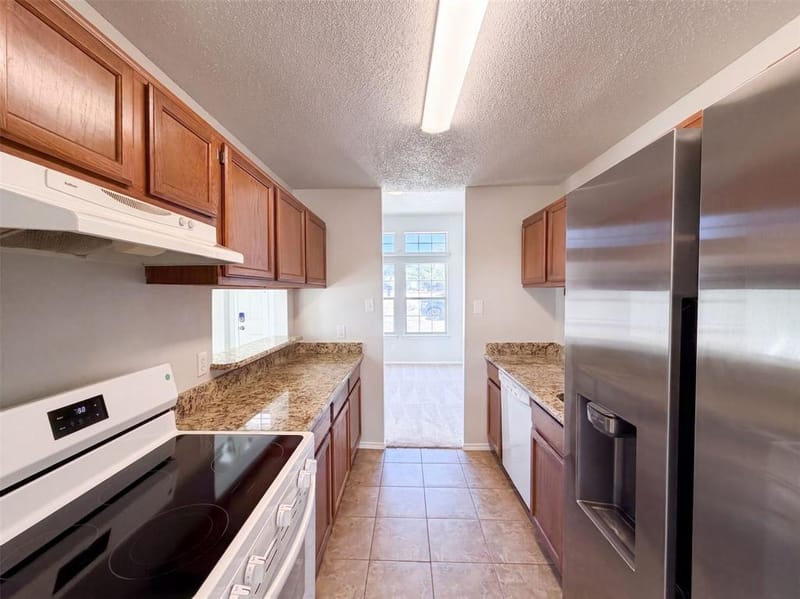 5624 Shady Springs Trail, Fort Worth TX 76179 - Photo 7