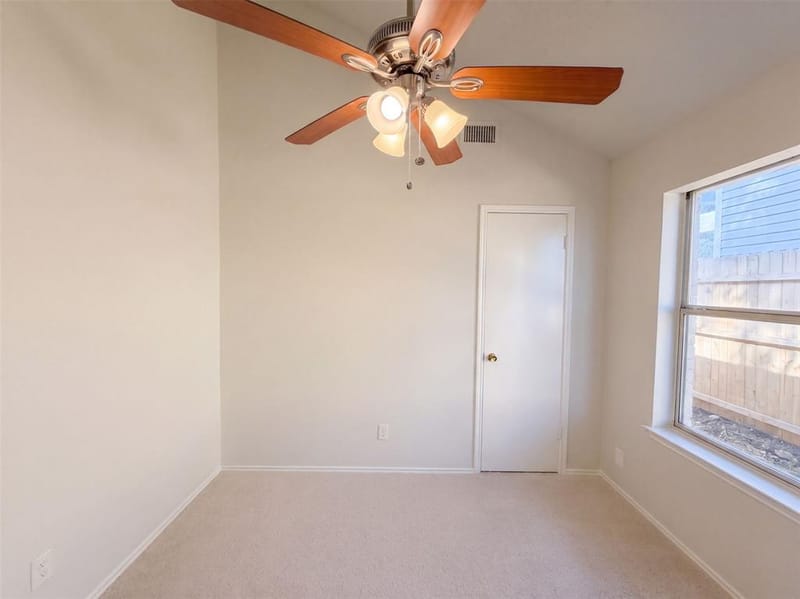 5624 Shady Springs Trail, Fort Worth TX 76179 - Photo 9