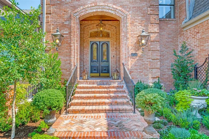 17316 Club Hill Lane, Dallas TX 75248