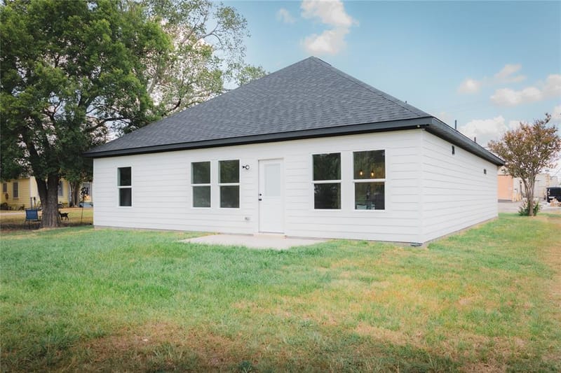 3622 Roberts Street, Greenville TX 75401 - Photo 12