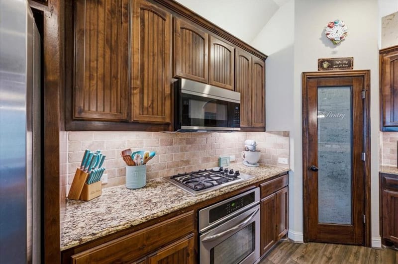 825 Broadhead Road, Waxahachie TX 75165 - Photo 9