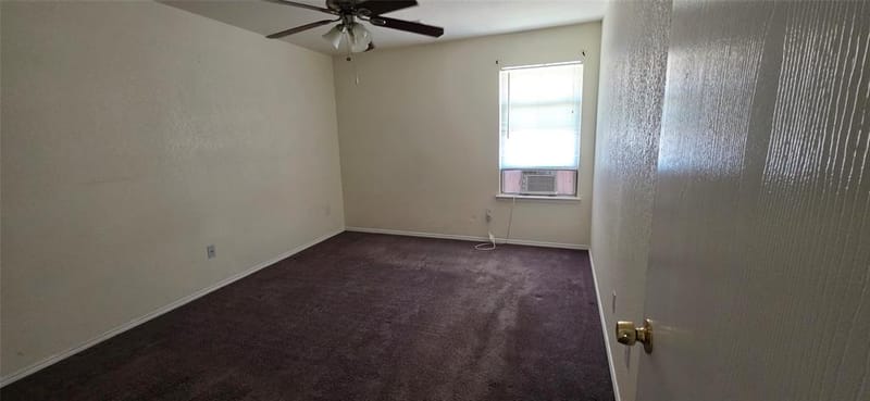 2345 Aldergate Drive, Arlington TX 76012 - Photo 4