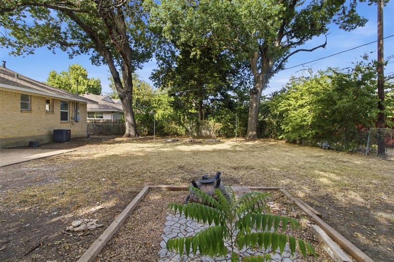11022 Dunaway Drive, Dallas TX 75228 - Photo 39