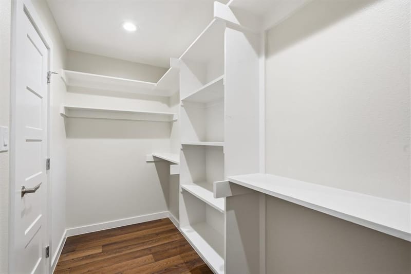 10637 Dunaway Drive, Dallas TX 75228 - Photo 14