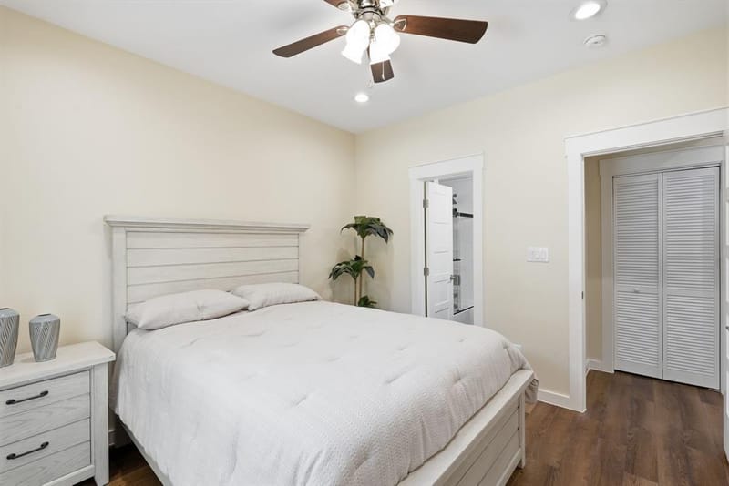 10637 Dunaway Drive, Dallas TX 75228 - Photo 11