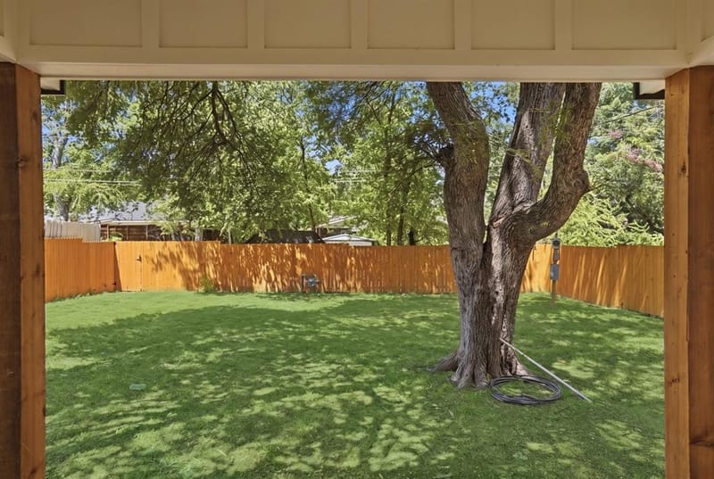 10637 Dunaway Drive, Dallas TX 75228 - Photo 19