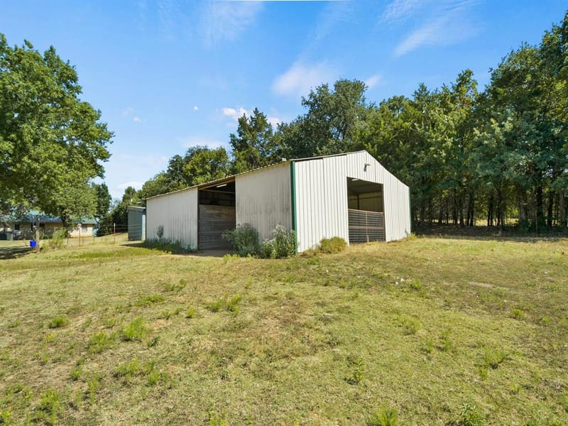 2045 County Road 113, Whitesboro TX 76273 - Photo 16