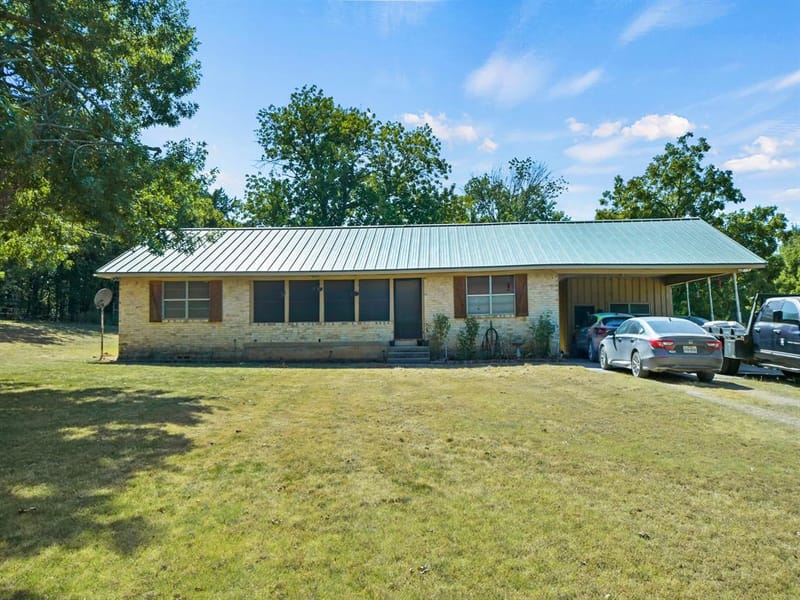 2045 County Road 113, Whitesboro TX 76273