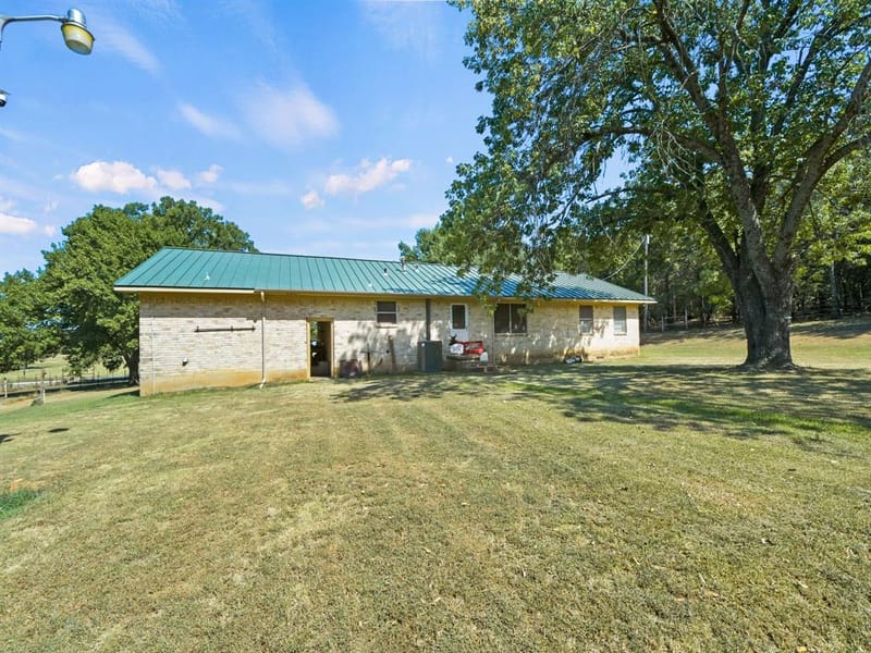 2045 County Road 113, Whitesboro TX 76273 - Photo 14