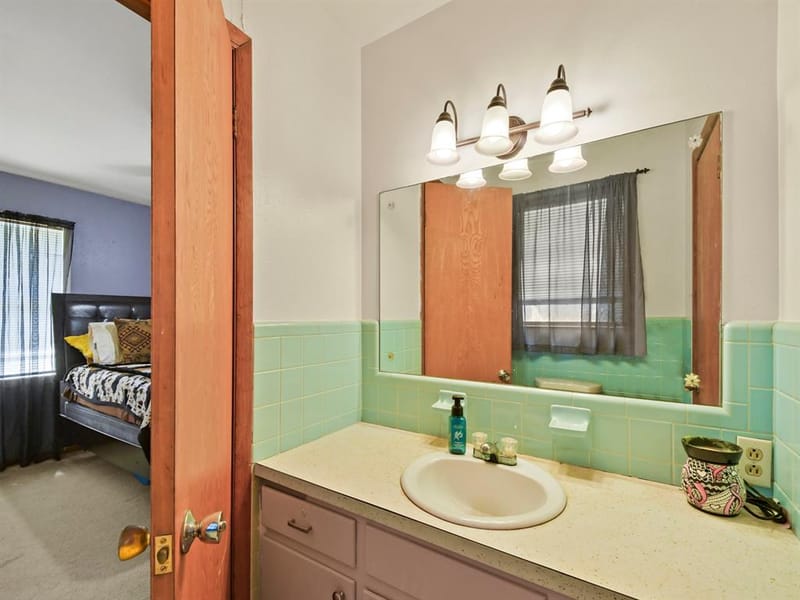 2045 County Road 113, Whitesboro TX 76273 - Photo 11