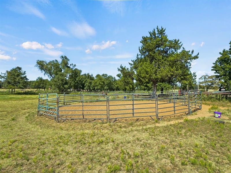 2045 County Road 113, Whitesboro TX 76273 - Photo 19