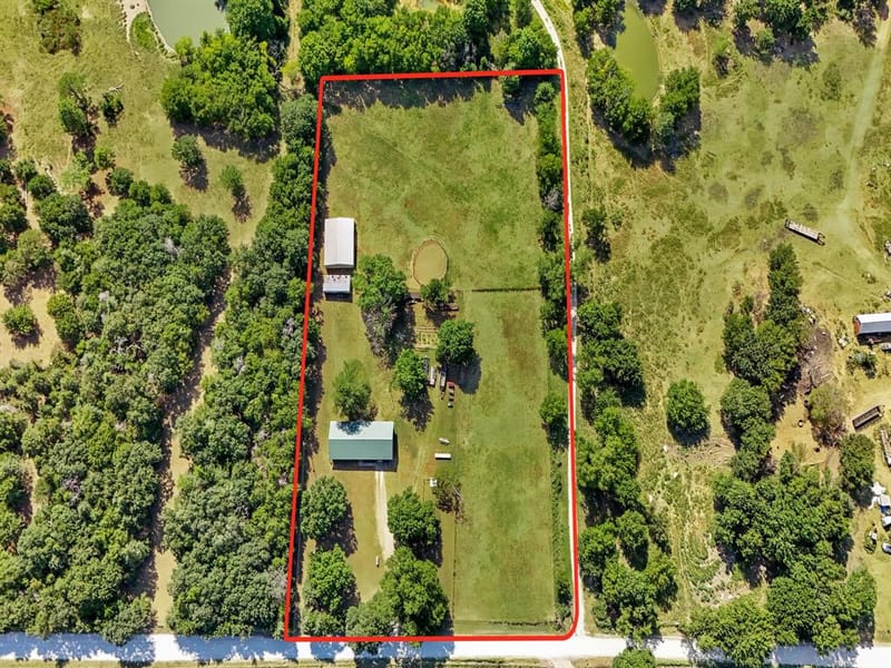 2045 County Road 113, Whitesboro TX 76273 - Photo 25